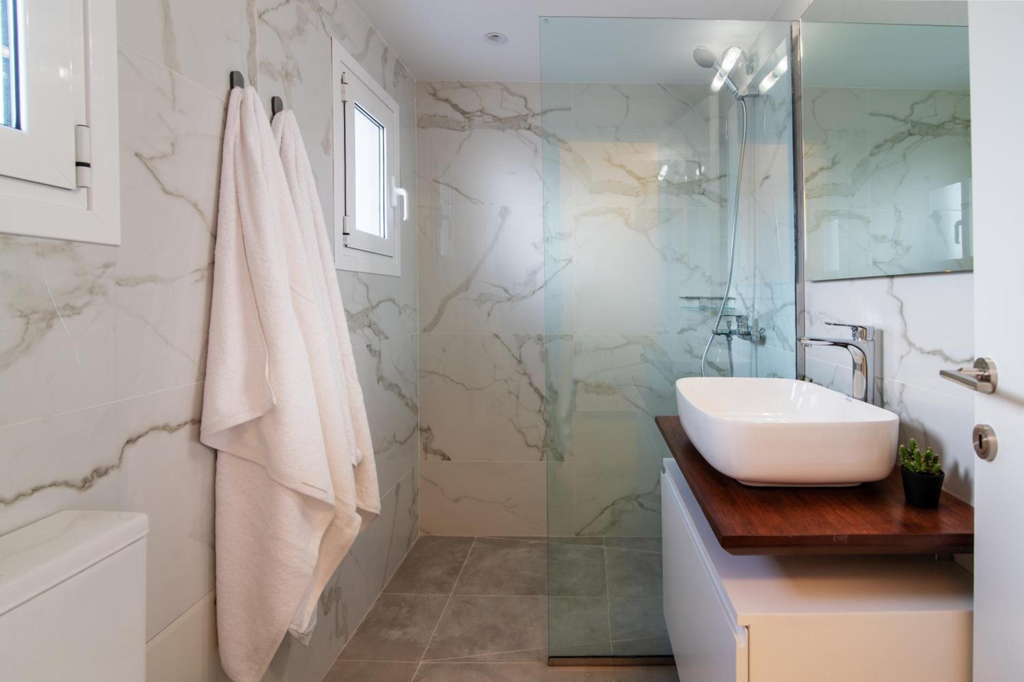 Stunning 2-Bedrooms Apartment In The Heart Of Atény Exteriér fotografie